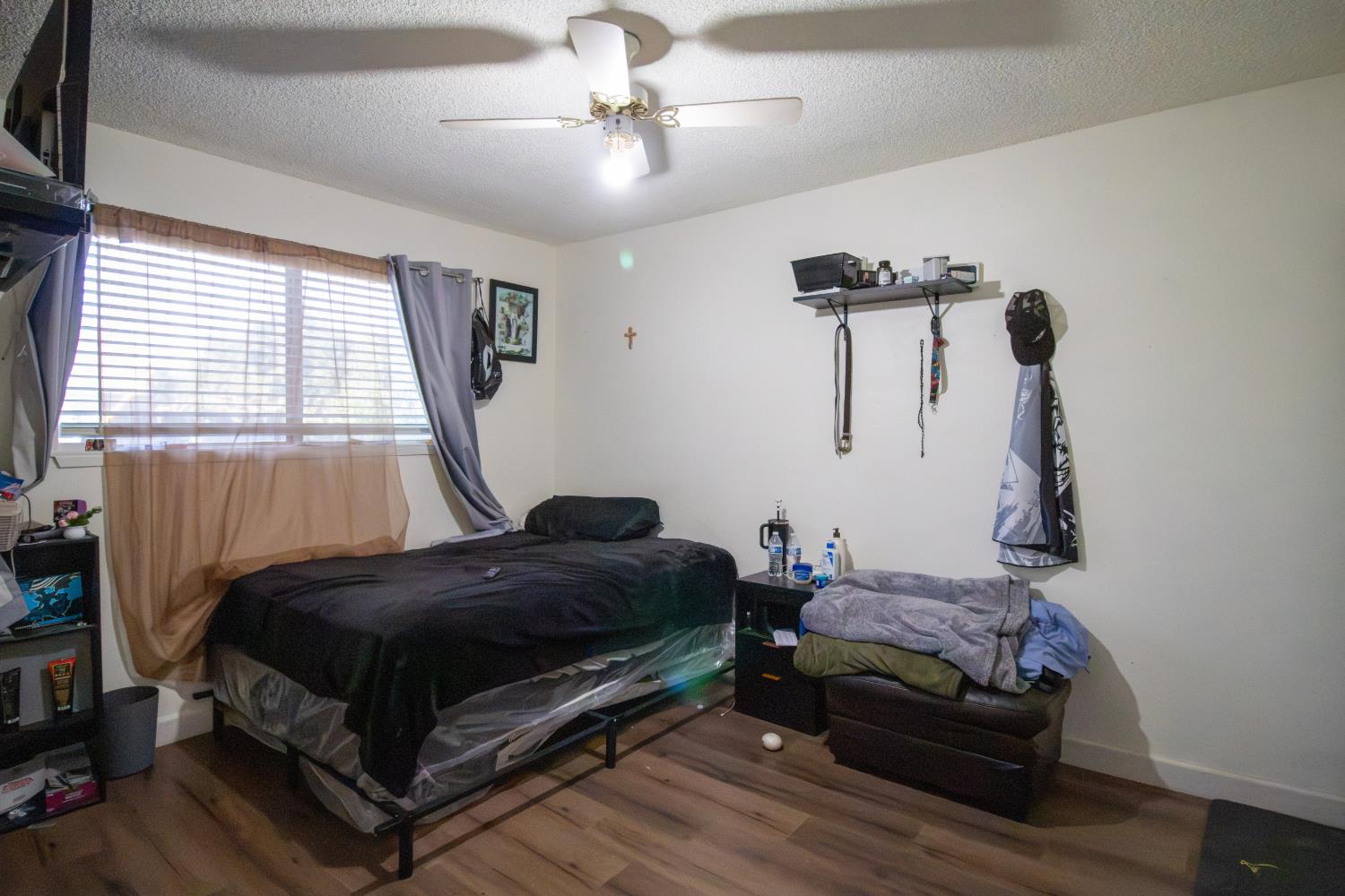 460 N Walch St, Porterville, CA 93257