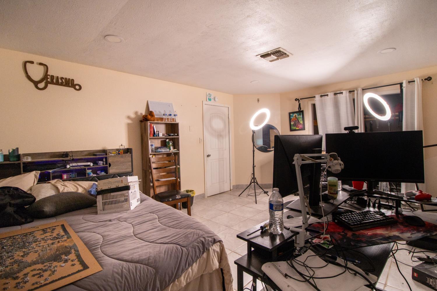 460 N Walch St, Porterville, CA 93257