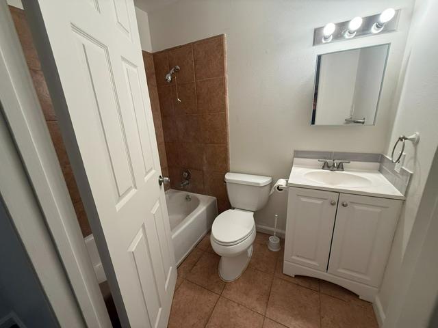 2855 W Fairmont Ave #103, Fresno, CA 93705