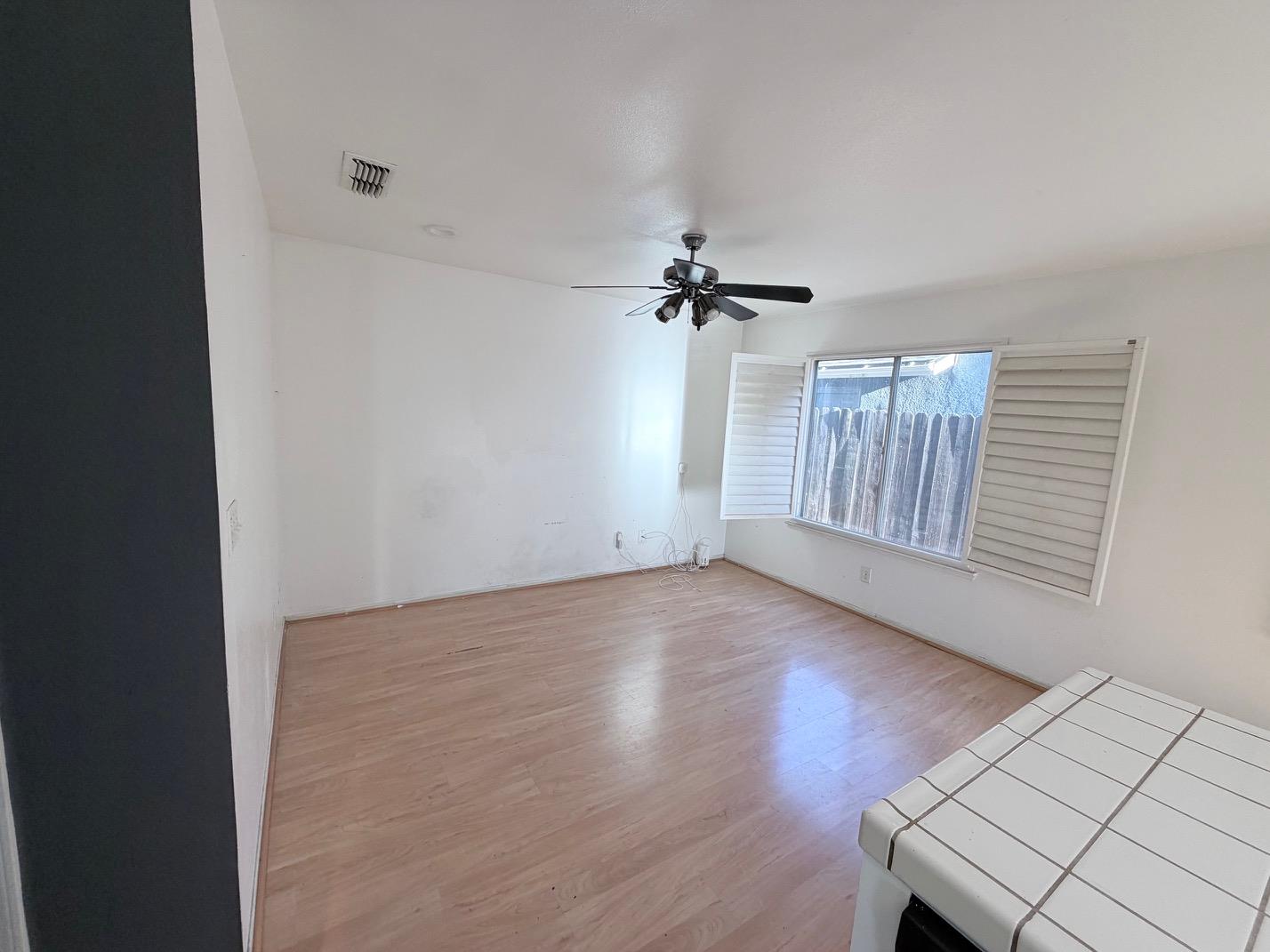2253 N Katy Ave, Fresno, CA 93722