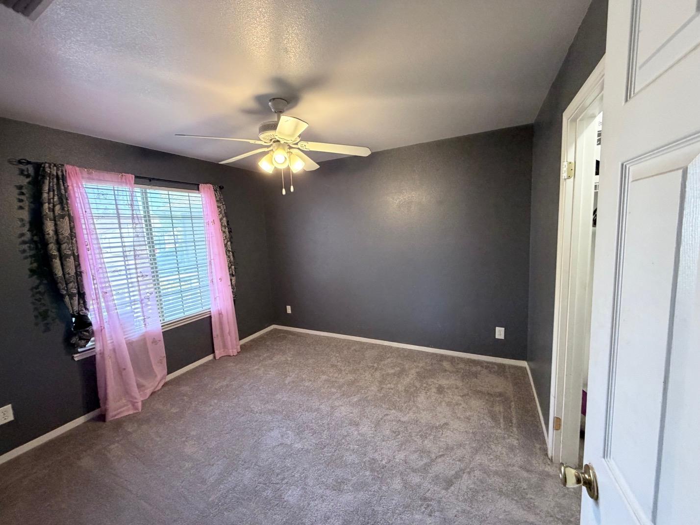 2253 N Katy Ave, Fresno, CA 93722
