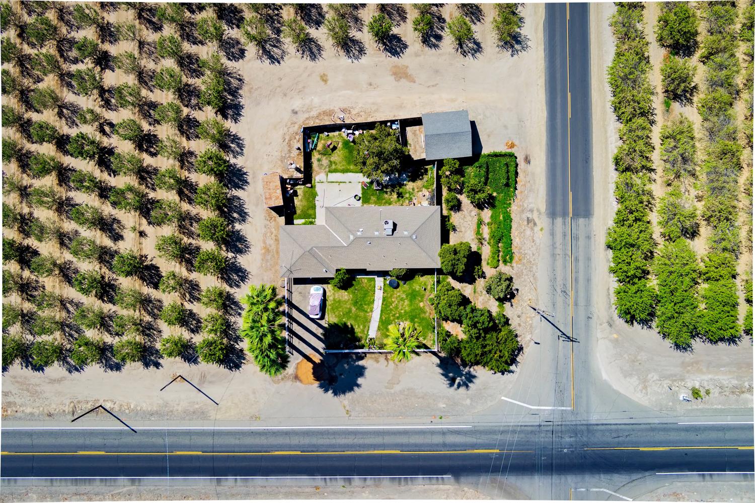 1499 E Manning Ave, Fresno, CA 93725