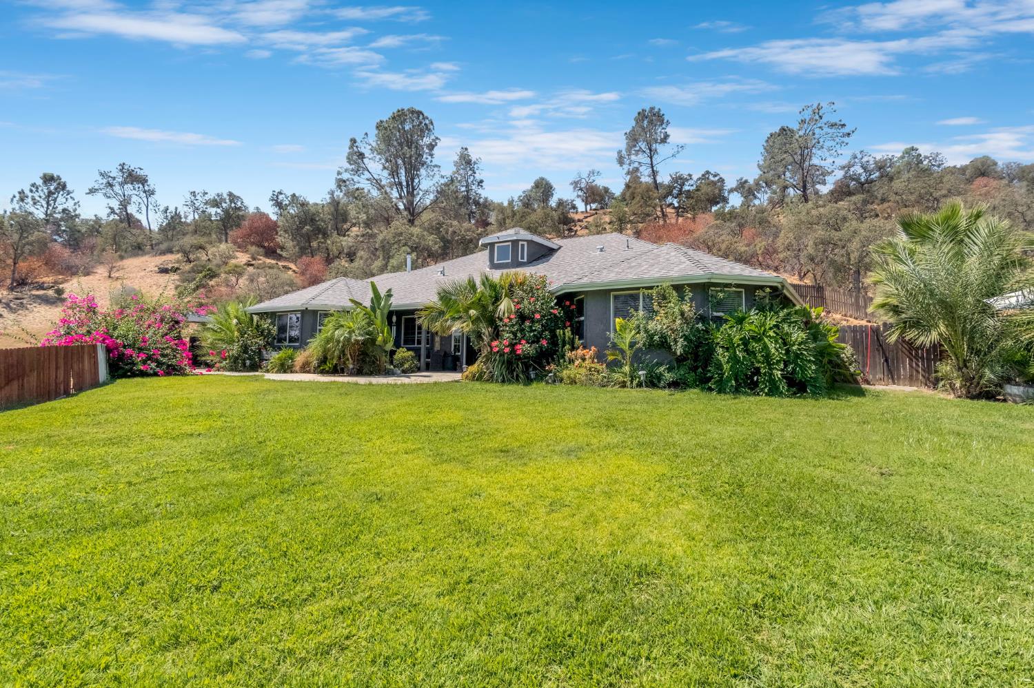 33686 NE Global Pl, Coarsegold, CA 93614