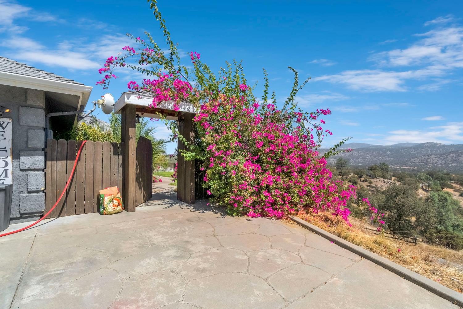 33686 NE Global Pl, Coarsegold, CA 93614
