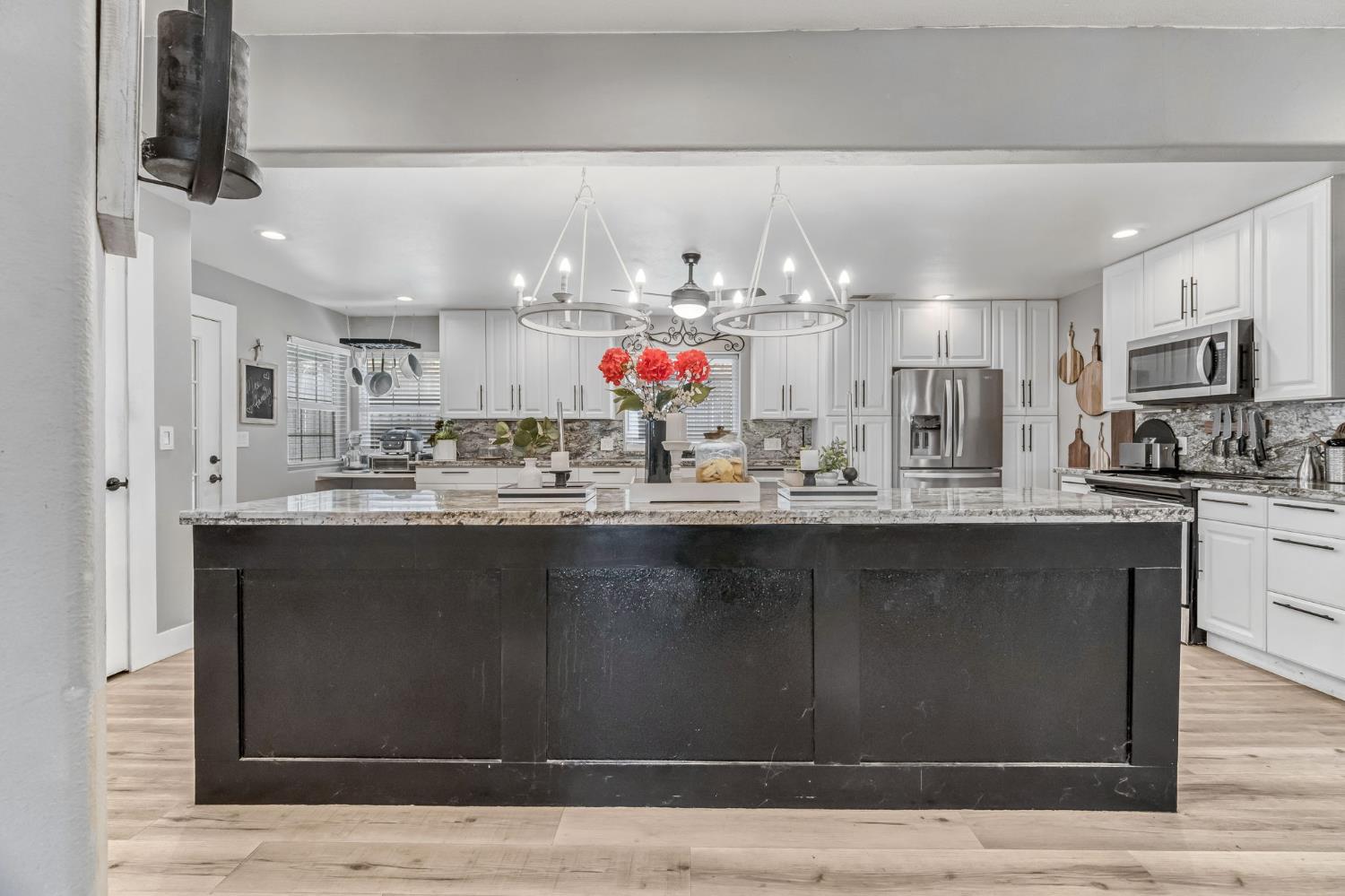 33686 NE Global Pl, Coarsegold, CA 93614