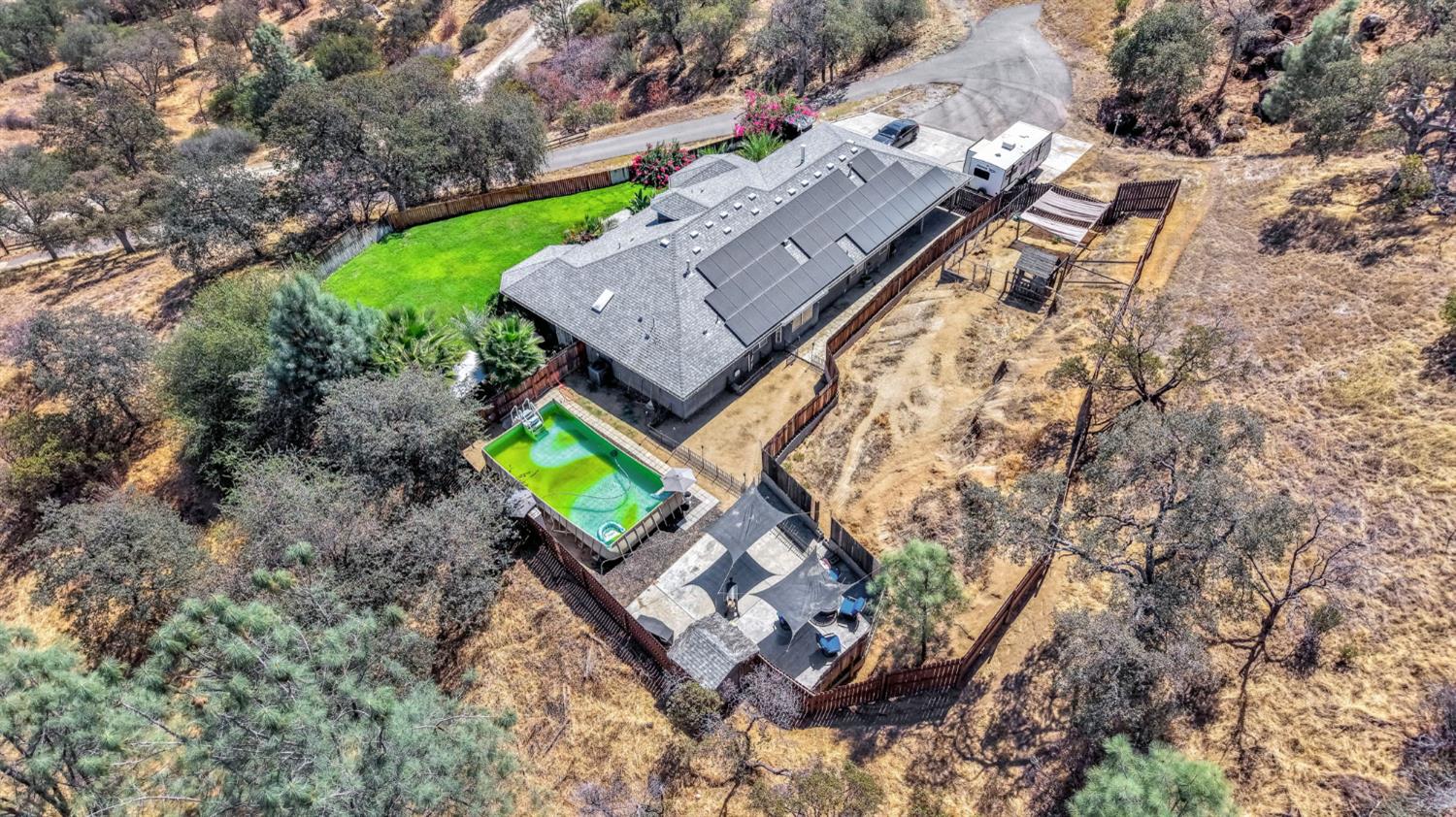 33686 NE Global Pl, Coarsegold, CA 93614