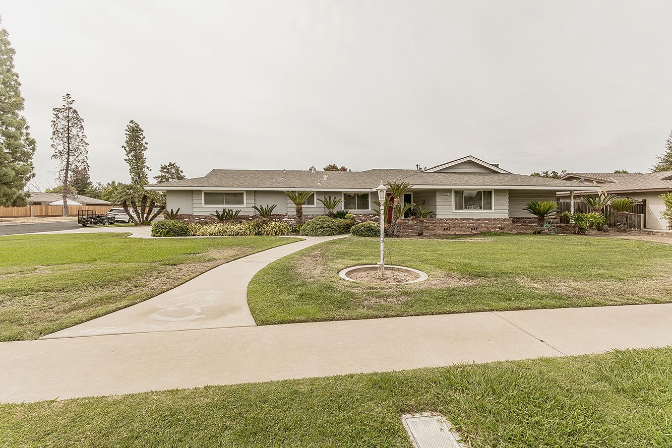 505 W Morris Ave, Fresno, CA 93704
