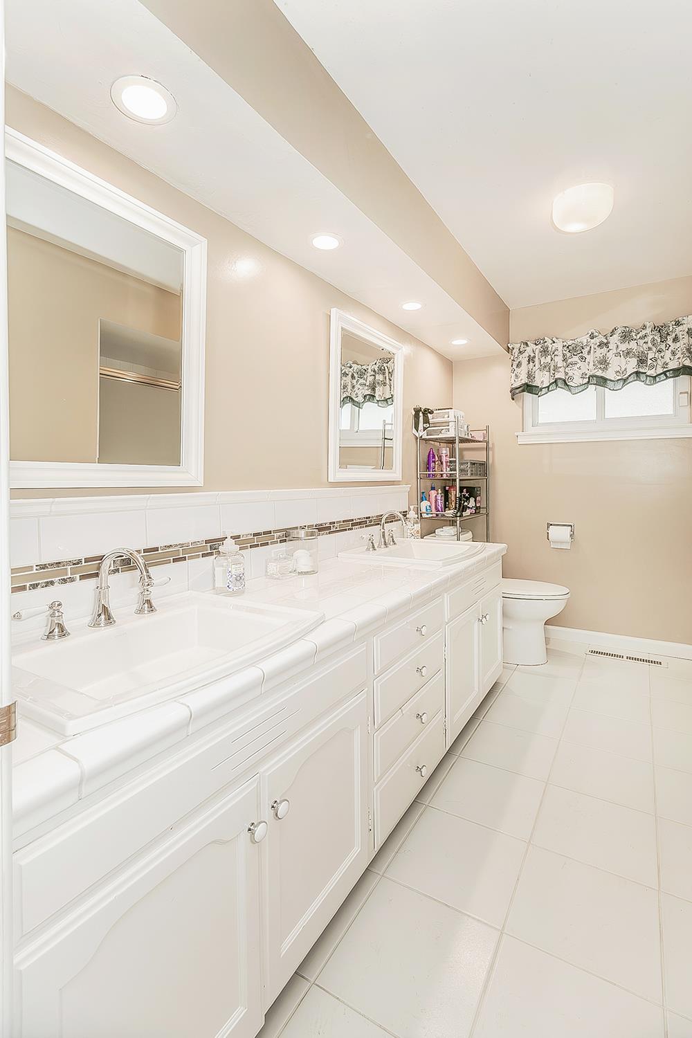 505 W Morris Ave, Fresno, CA 93704