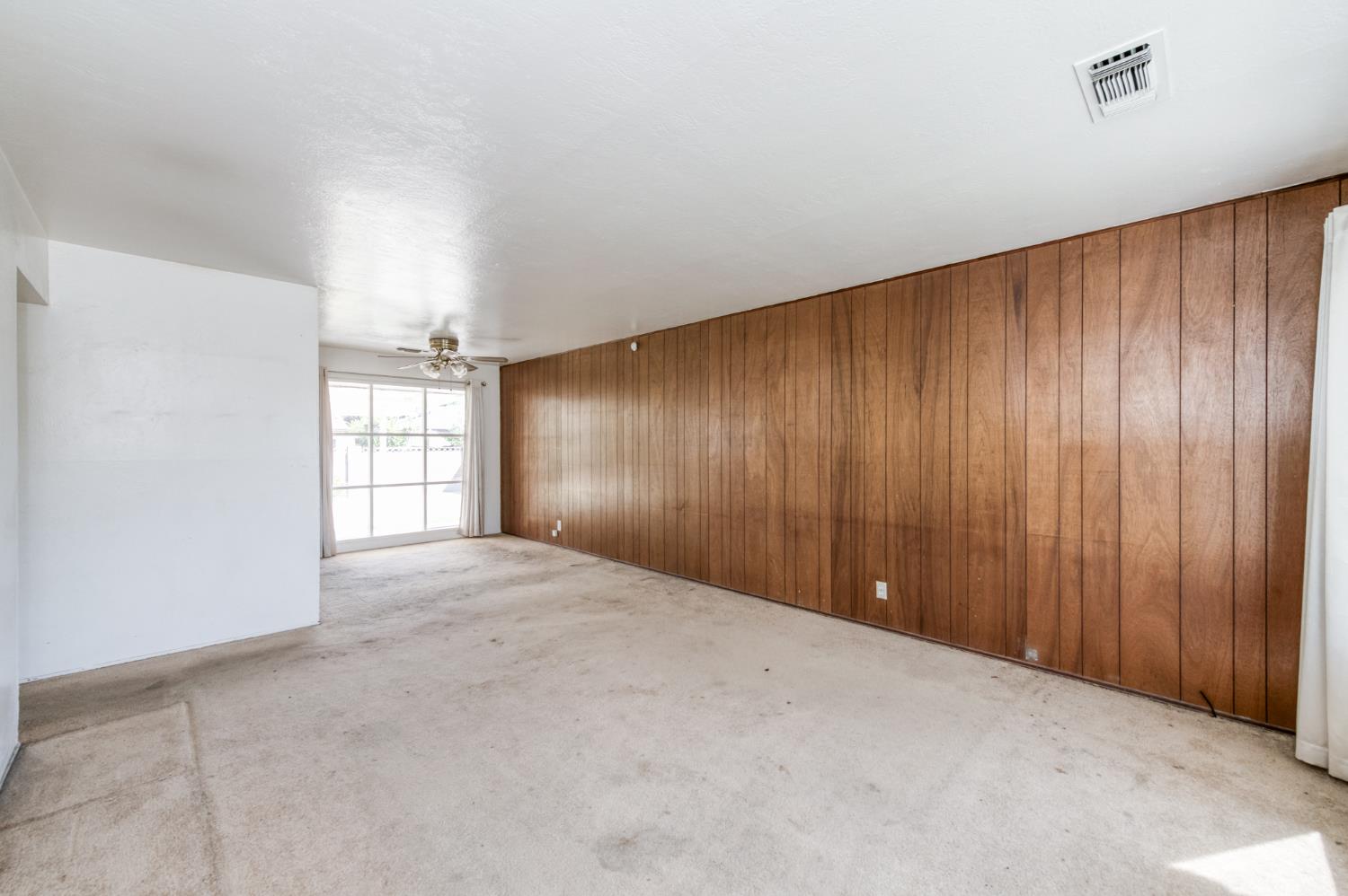 4035 E Montecito, Fresno, CA 93702