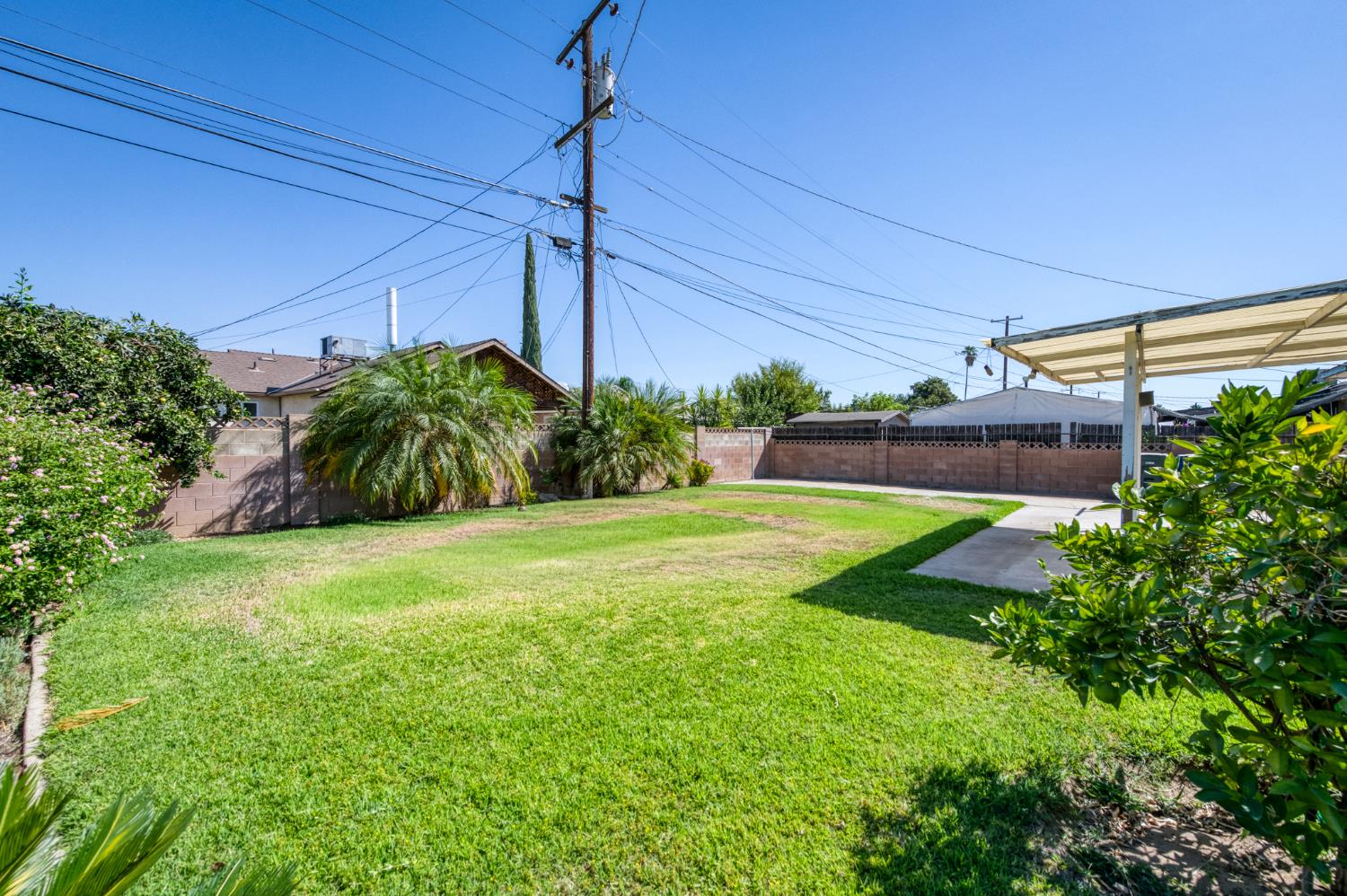 4035 E Montecito, Fresno, CA 93702