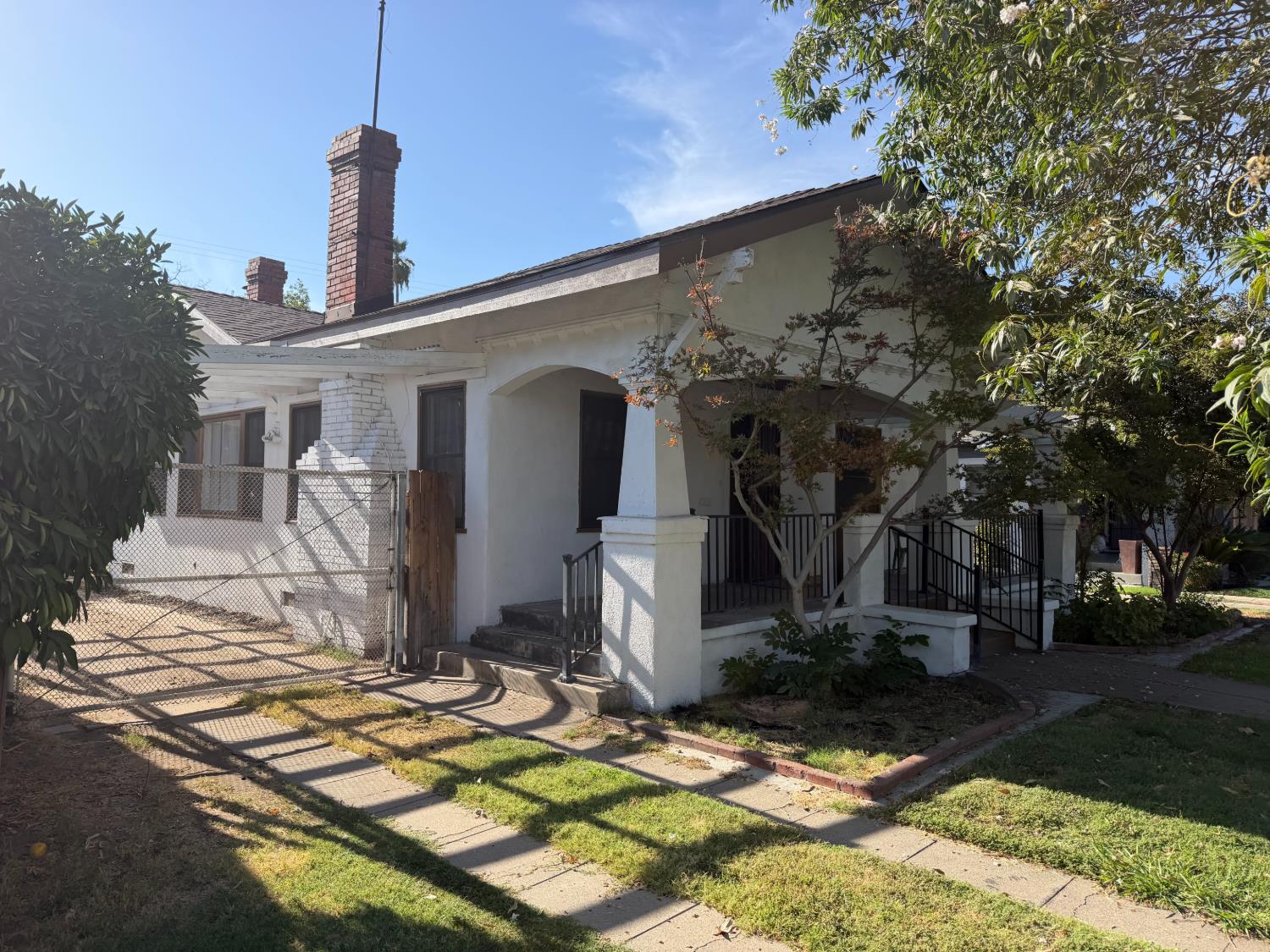 1353 N Wilson Ave, Fresno, CA 93728