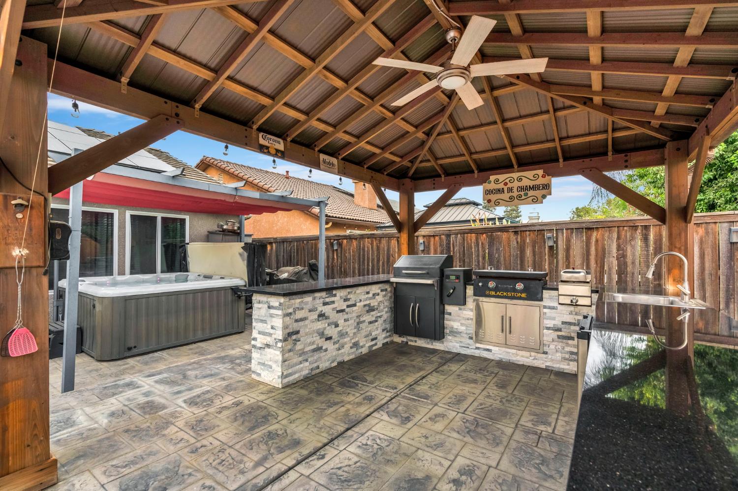 2270 Bay Ct, Madera, CA 93637