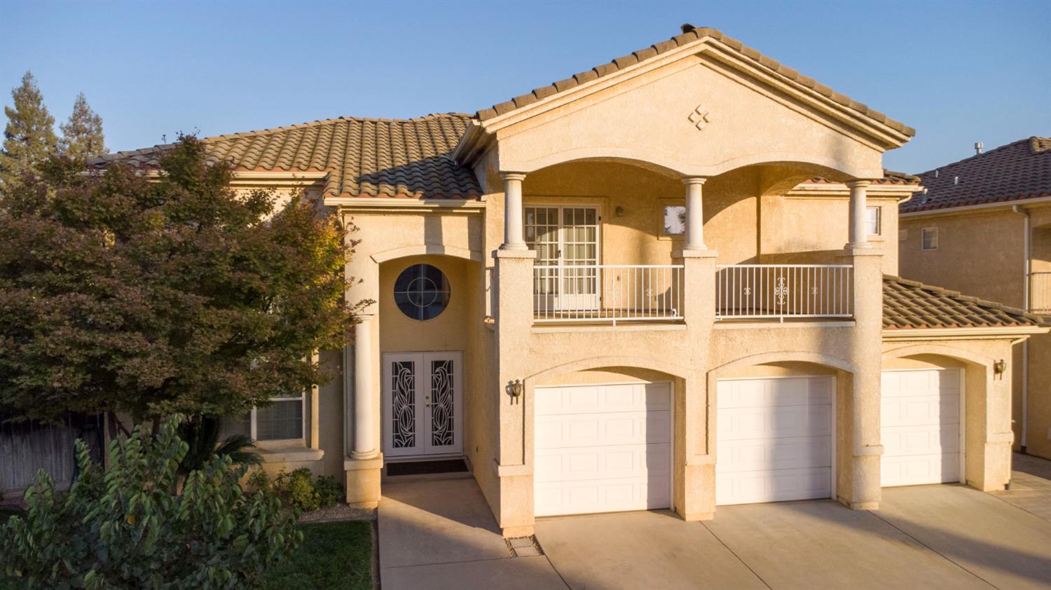 7638 N Bain Ave, Fresno, CA 93722