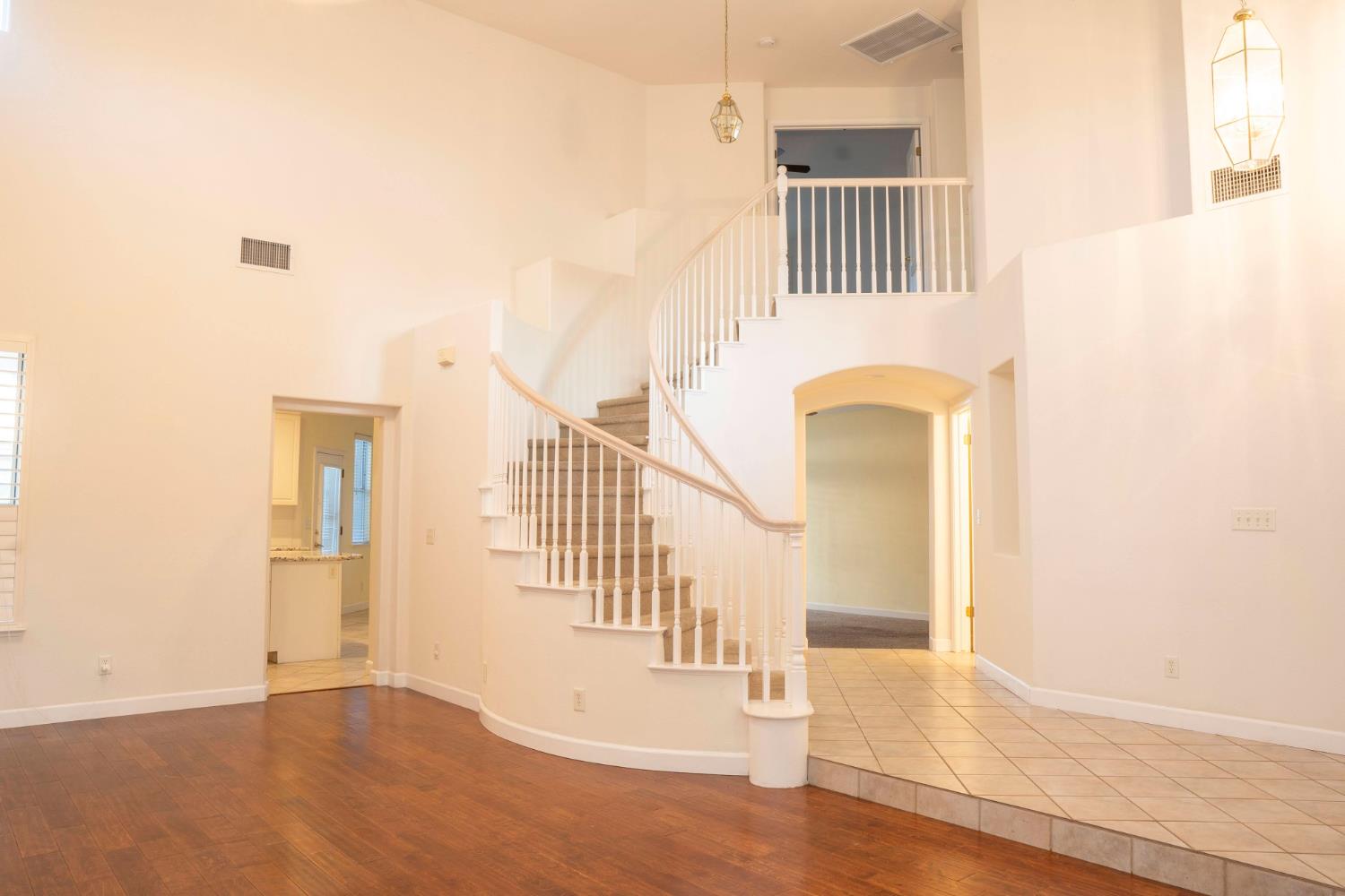 7638 N Bain Ave, Fresno, CA 93722
