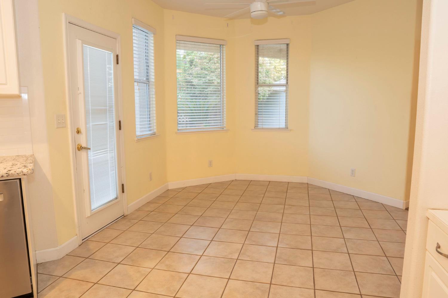 7638 N Bain Ave, Fresno, CA 93722