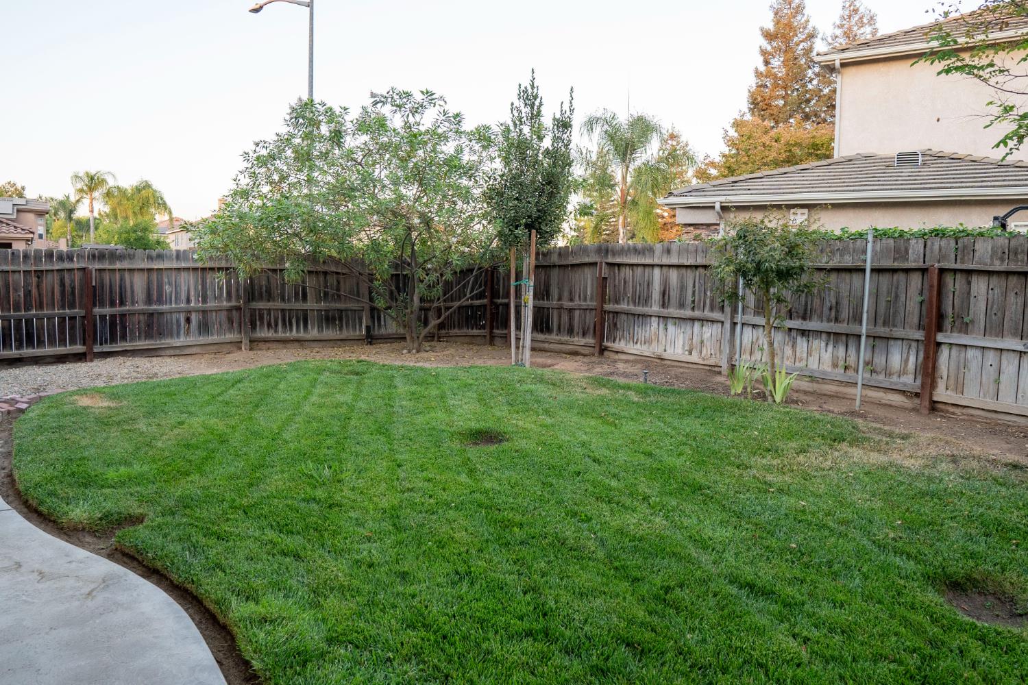 7638 N Bain Ave, Fresno, CA 93722