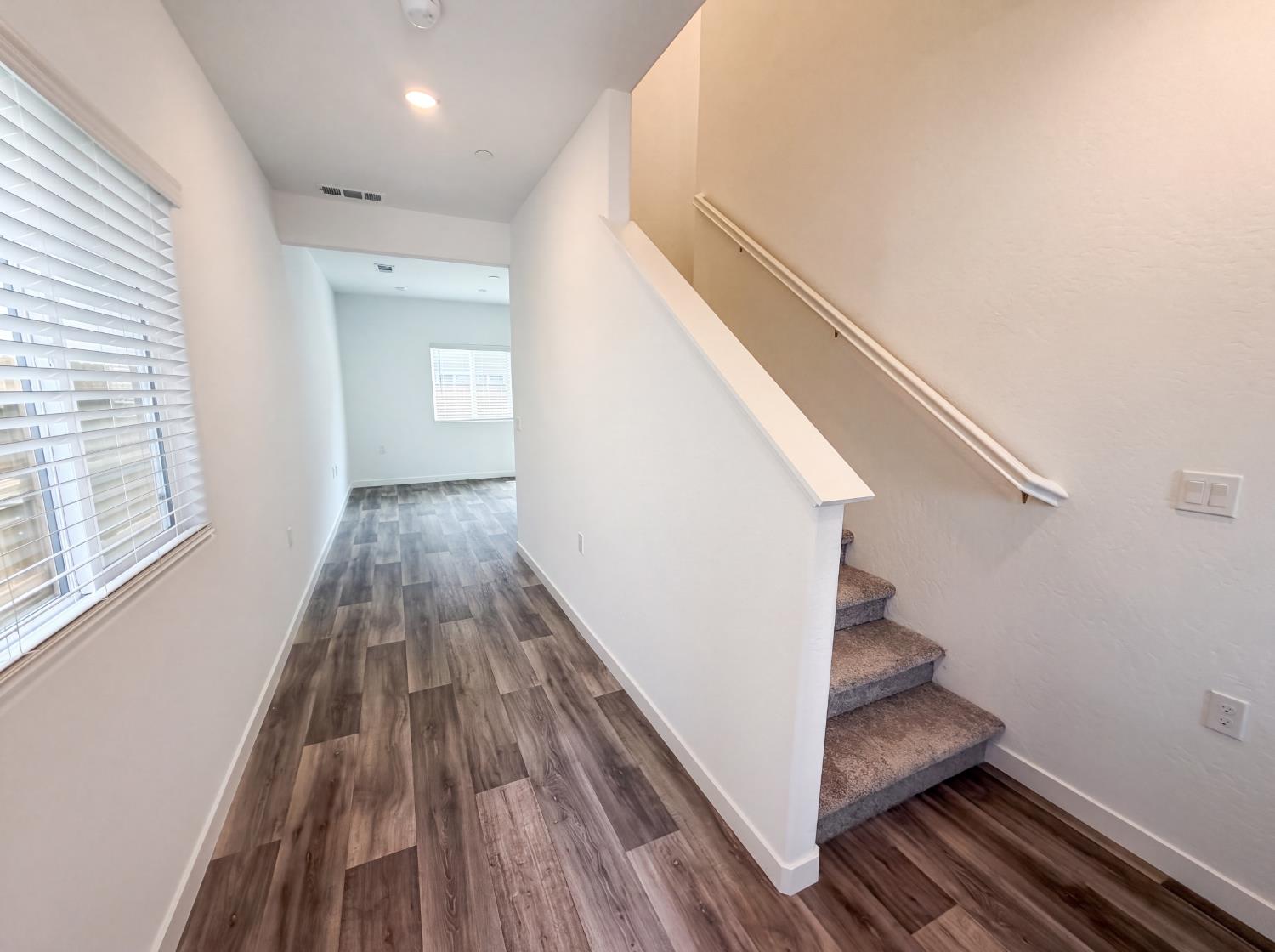 4472 Bellaire Ave, Clovis, CA 93619