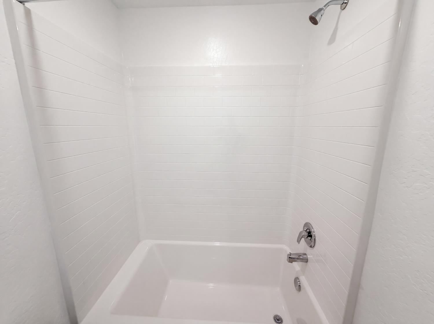 4472 Bellaire Ave, Clovis, CA 93619