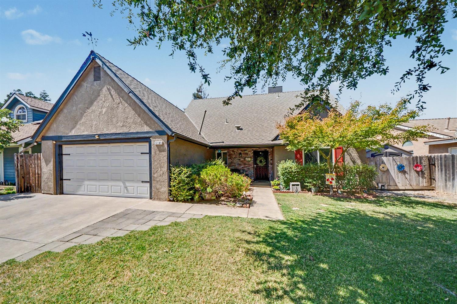 6185 N Mitre Ave, Fresno, CA 93722