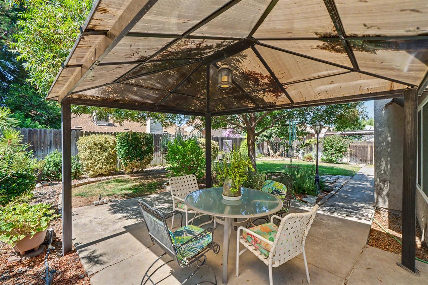 6185 N Mitre Ave, Fresno, CA 93722