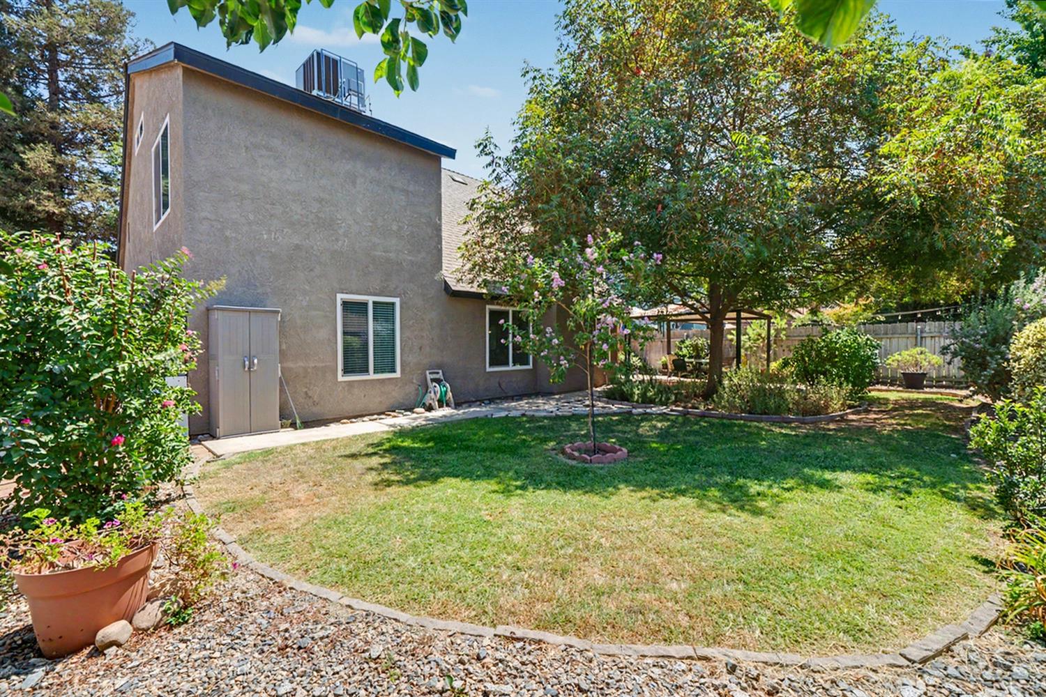 6185 N Mitre Ave, Fresno, CA 93722