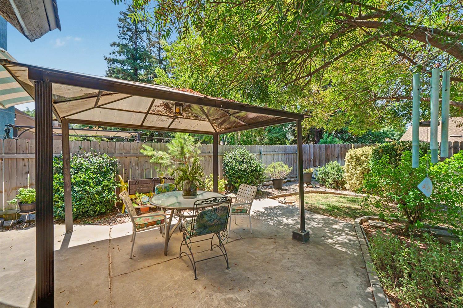 6185 N Mitre Ave, Fresno, CA 93722