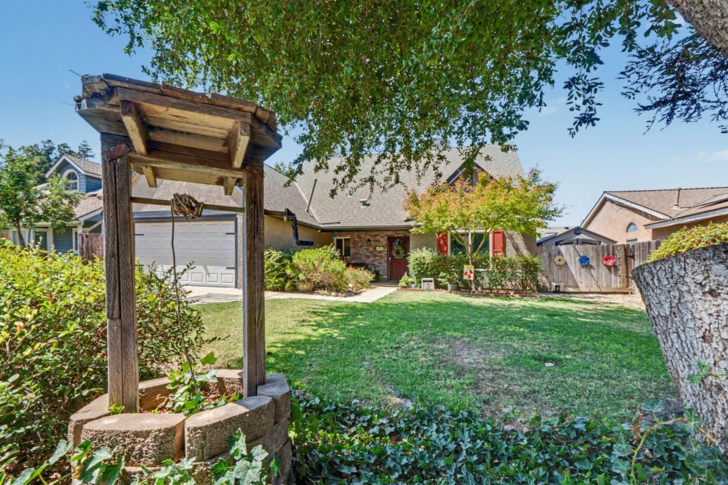 6185 N Mitre Ave, Fresno, CA 93722