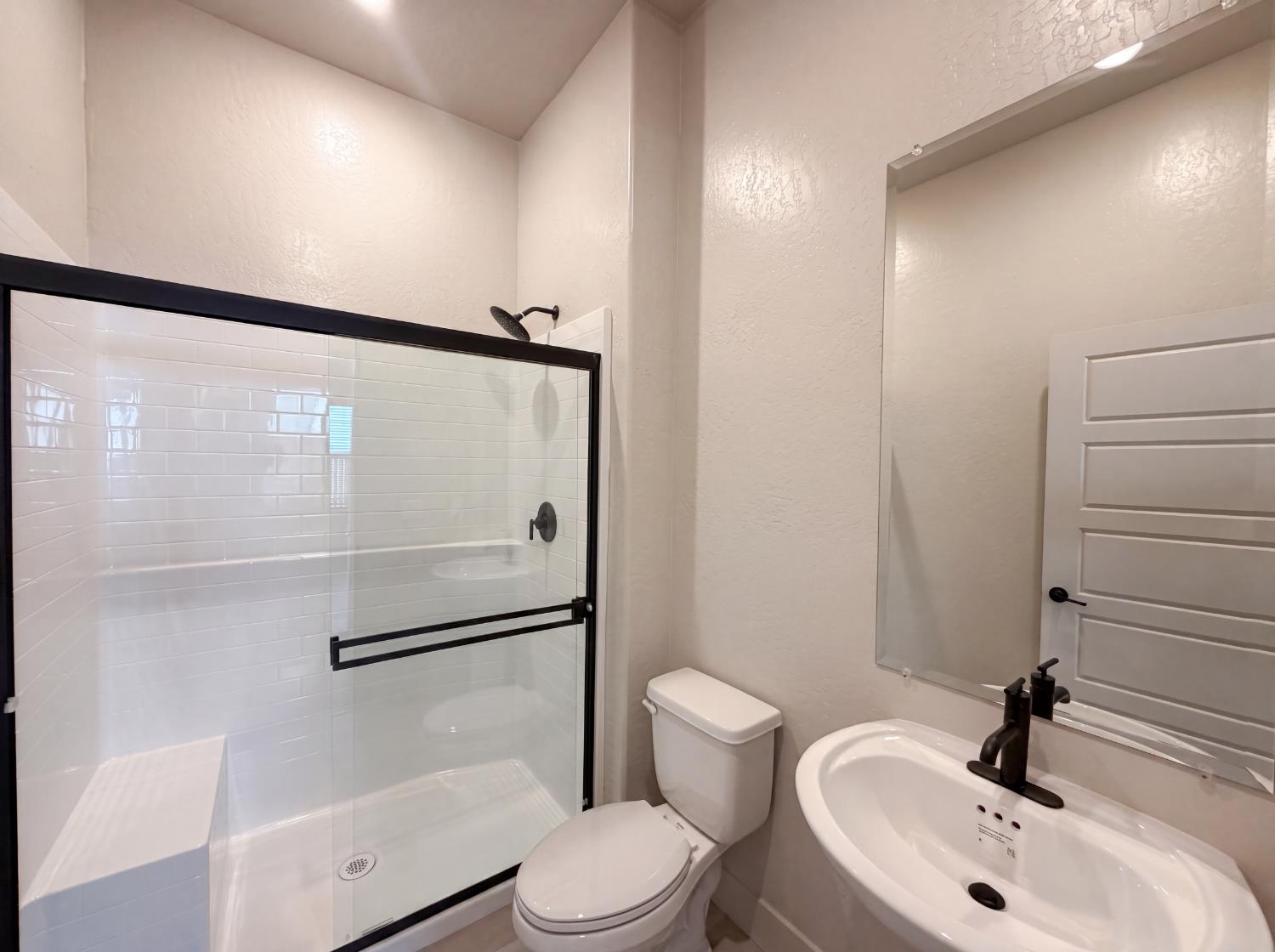 2246 N Marion Ave, Clovis, CA 93619