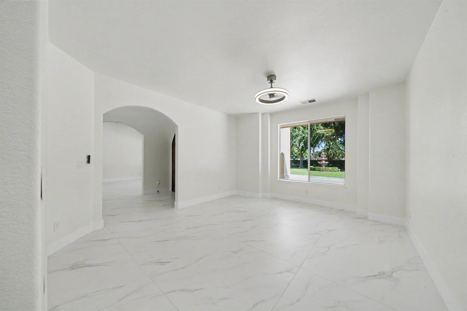 7879 E Garland Ave, Fresno, CA 93737