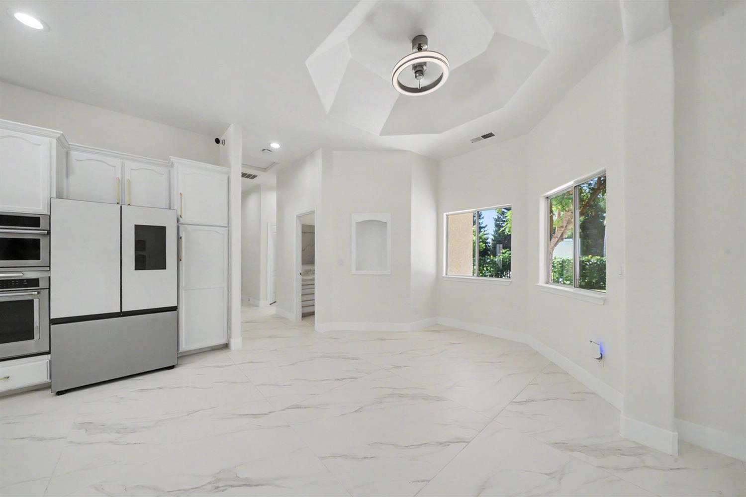 7879 E Garland Ave, Fresno, CA 93737