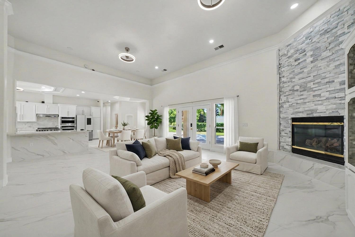 7879 E Garland Ave, Fresno, CA 93737