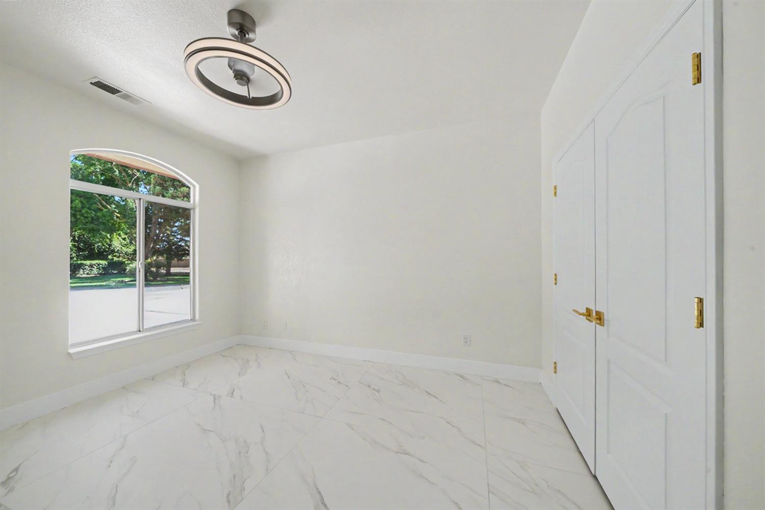 7879 E Garland Ave, Fresno, CA 93737
