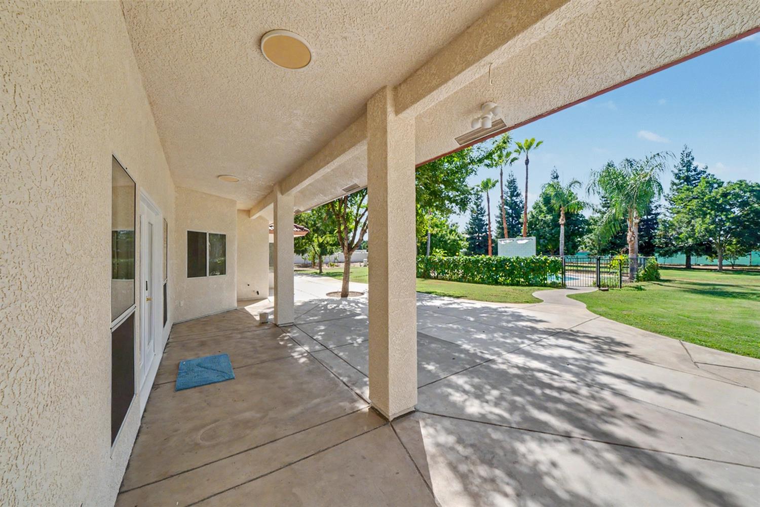 7879 E Garland Ave, Fresno, CA 93737