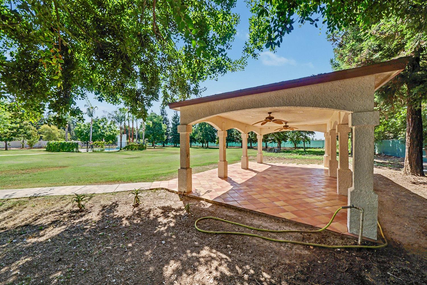 7879 E Garland Ave, Fresno, CA 93737
