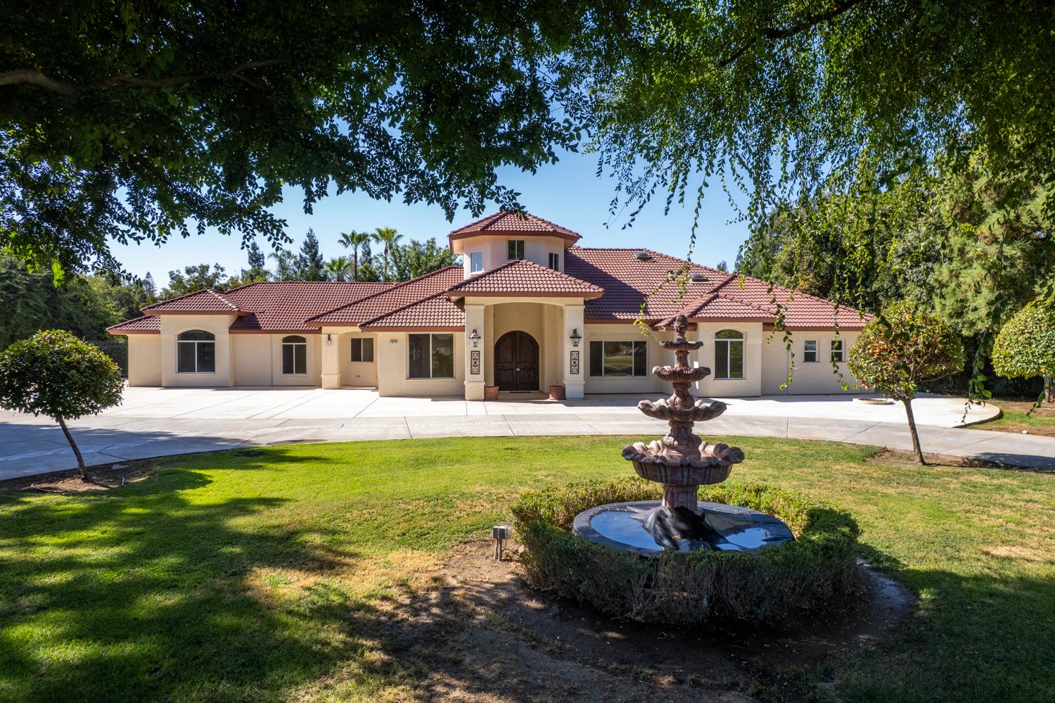 7879 E Garland Ave, Fresno, CA 93737