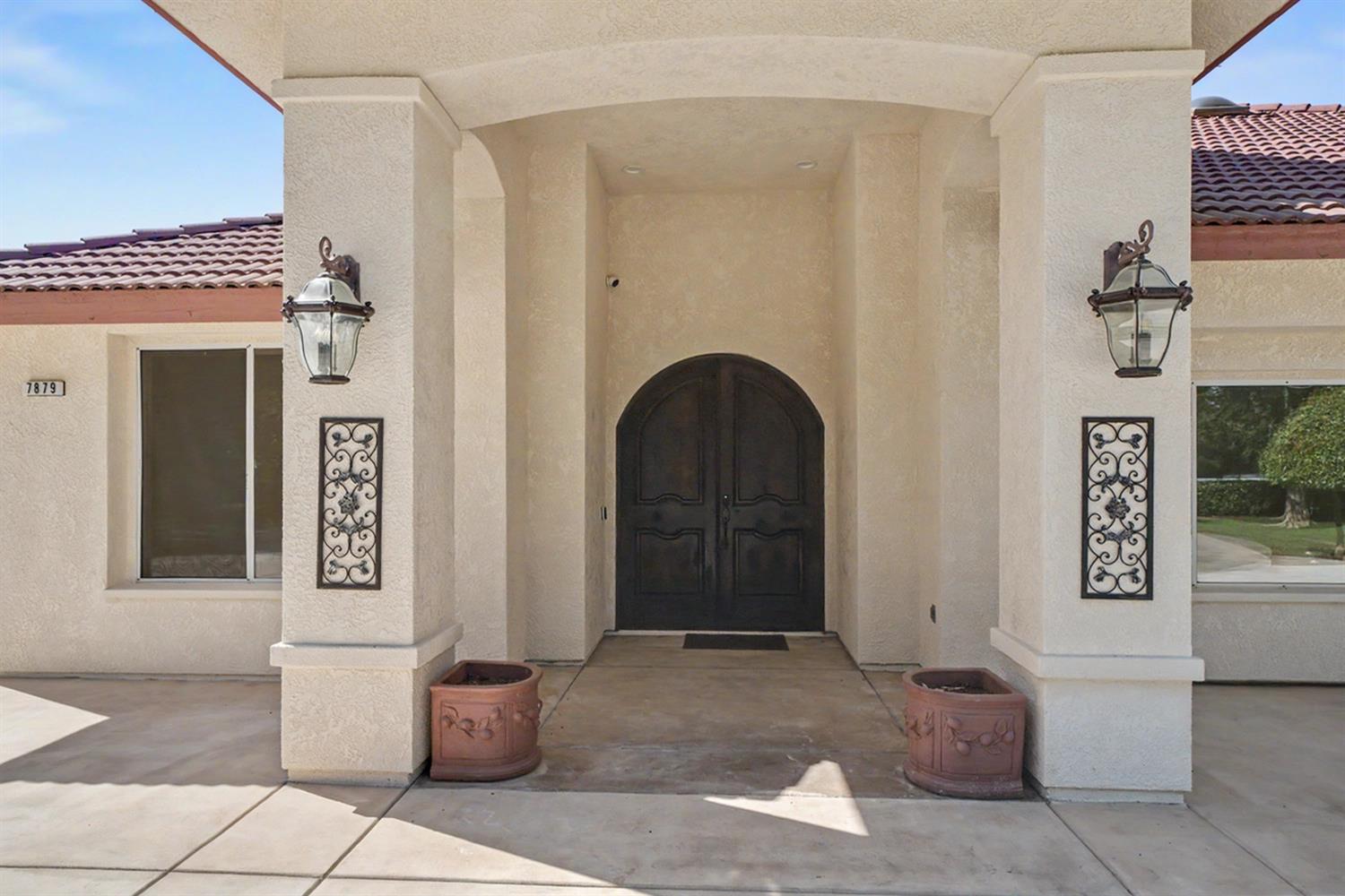 7879 E Garland Ave, Fresno, CA 93737