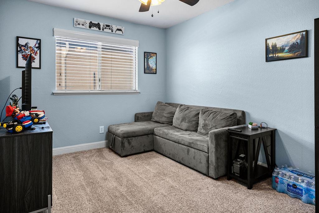 2253 Menlo Ave, Clovis, CA 93611