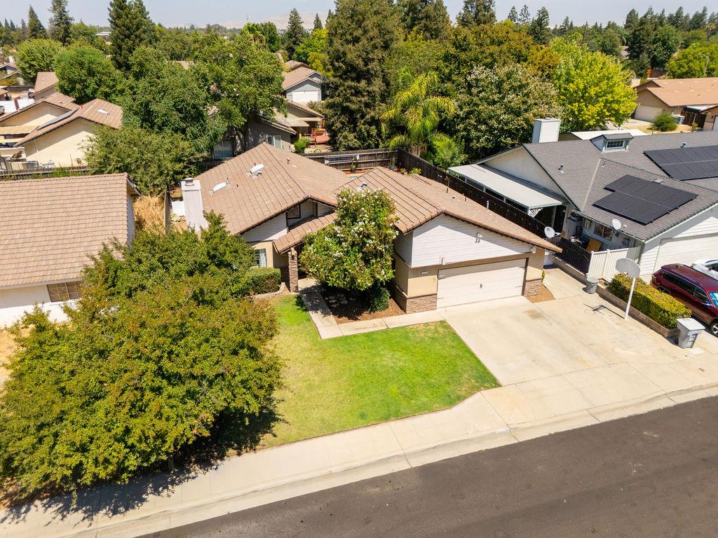 2253 Menlo Ave, Clovis, CA 93611