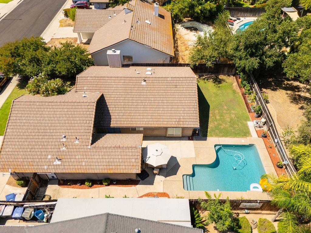 2253 Menlo Ave, Clovis, CA 93611