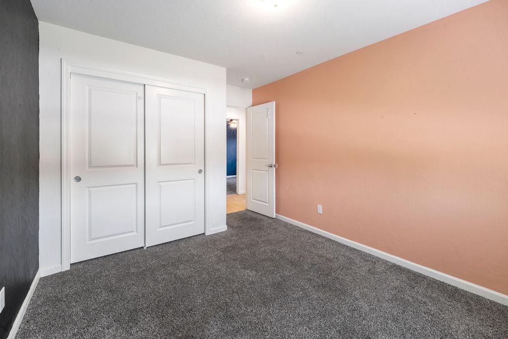 2439 Madeline Dr, Hanford, CA 93230