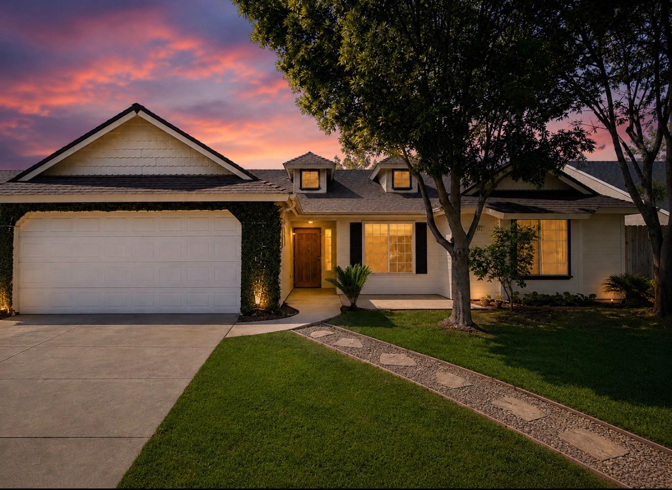2322 Magill Ave, Clovis, CA 93611