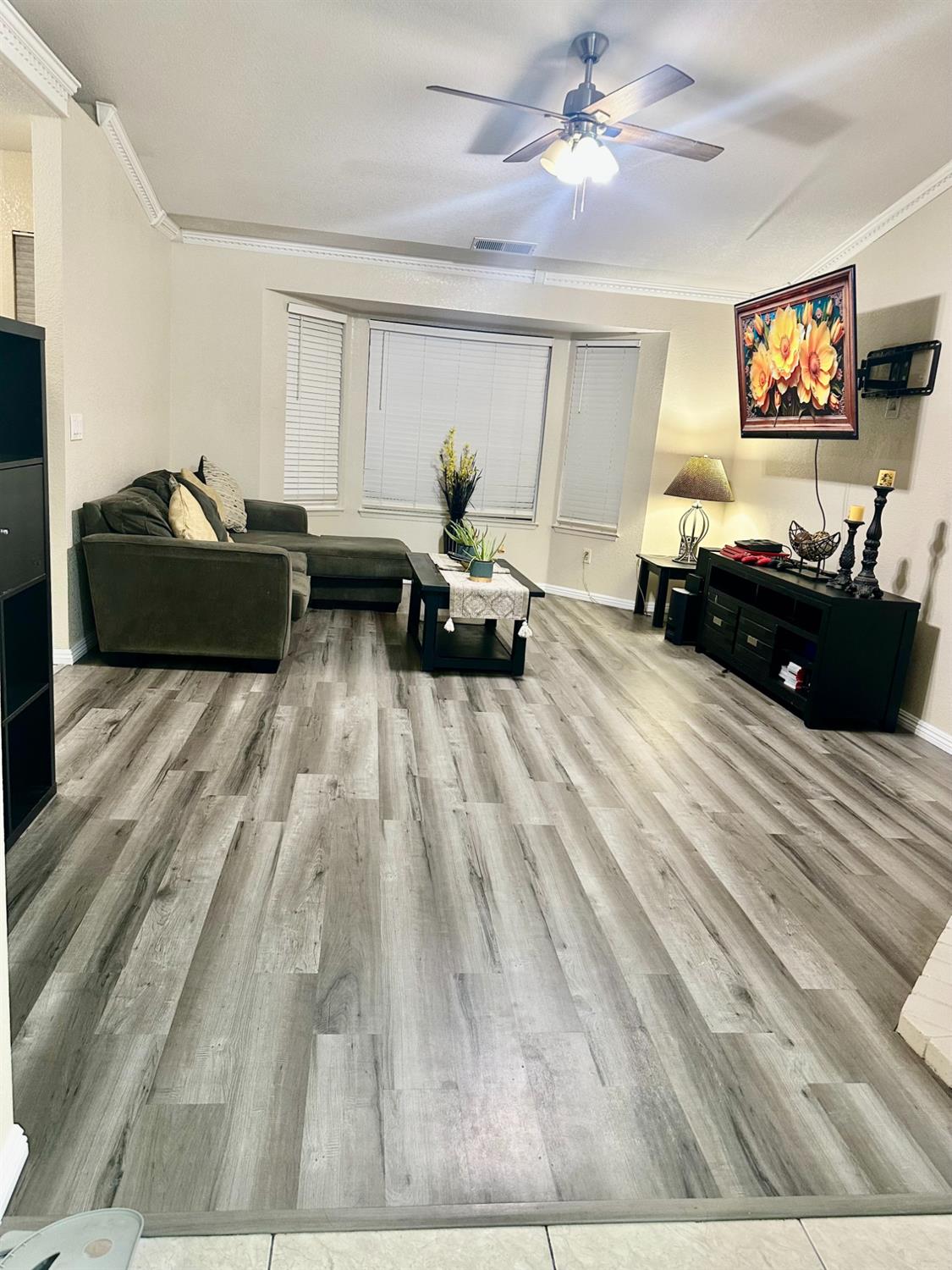 1183 W Glenn Ct, Porterville, CA 93257