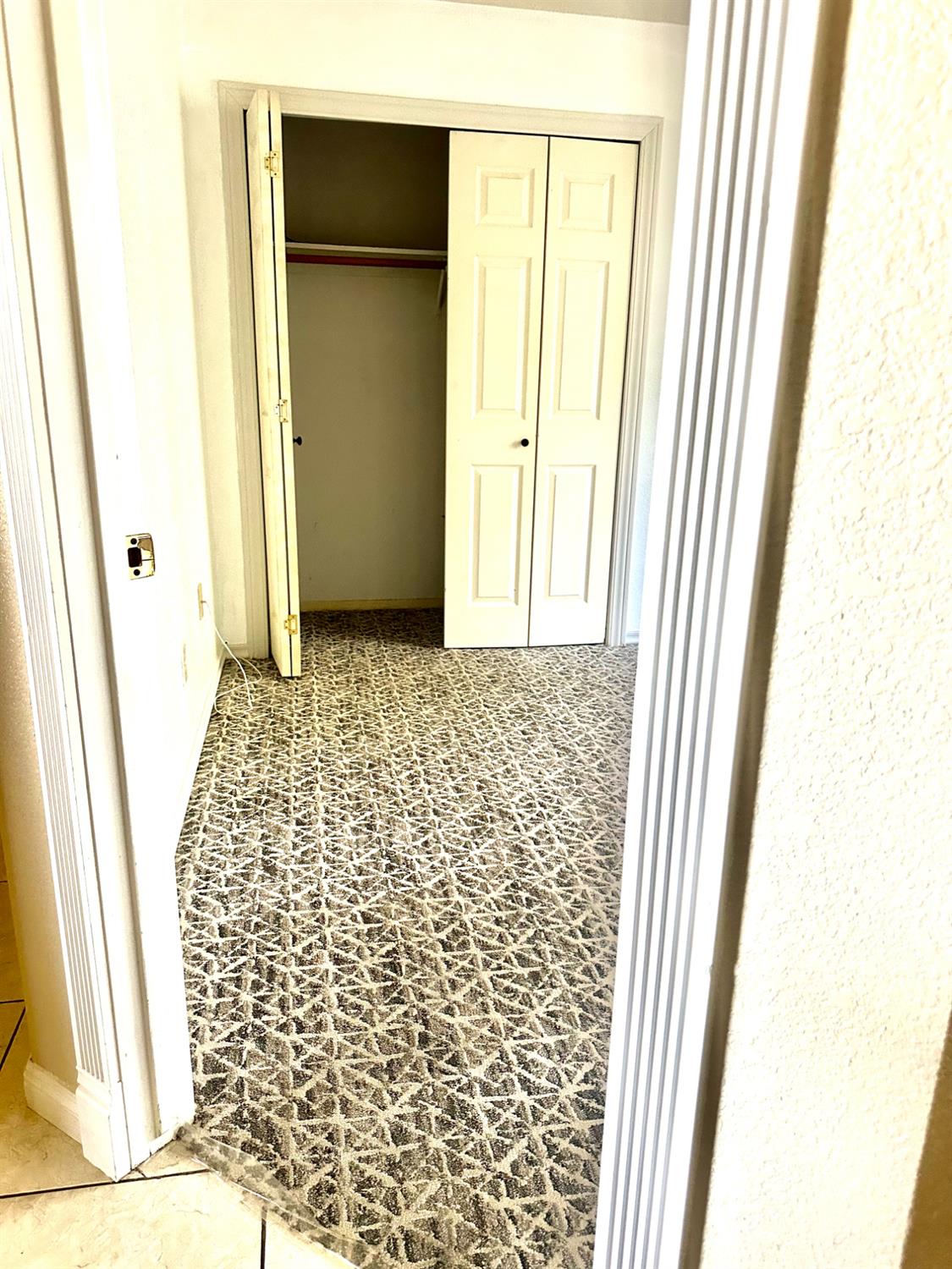 1183 W Glenn Ct, Porterville, CA 93257