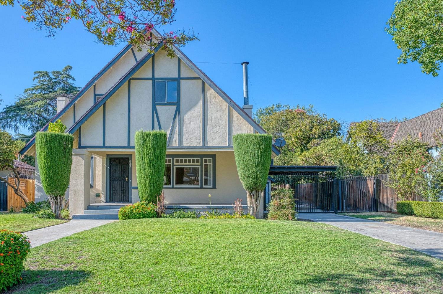 823 E University Ave, Fresno, CA 93704