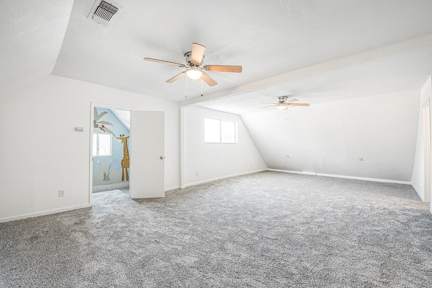 823 E University Ave, Fresno, CA 93704