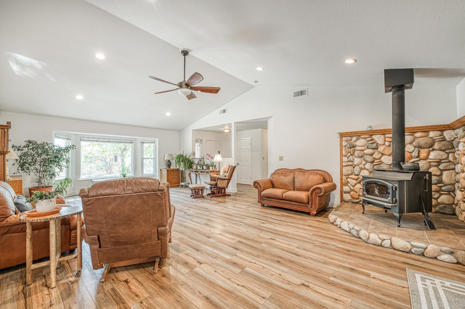 44585 Spring Hill Rd, Coarsegold, CA 93614