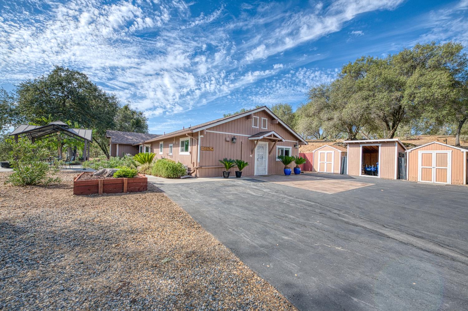 44585 Spring Hill Rd, Coarsegold, CA 93614