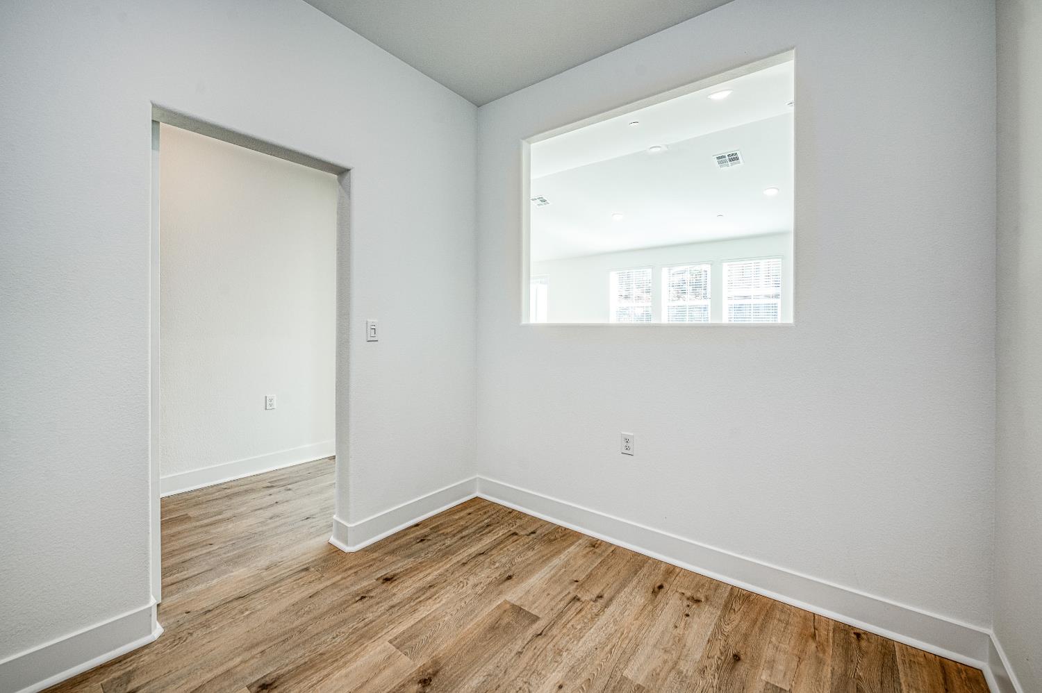 8165 Cottonwood Dr, Friant, CA 93626