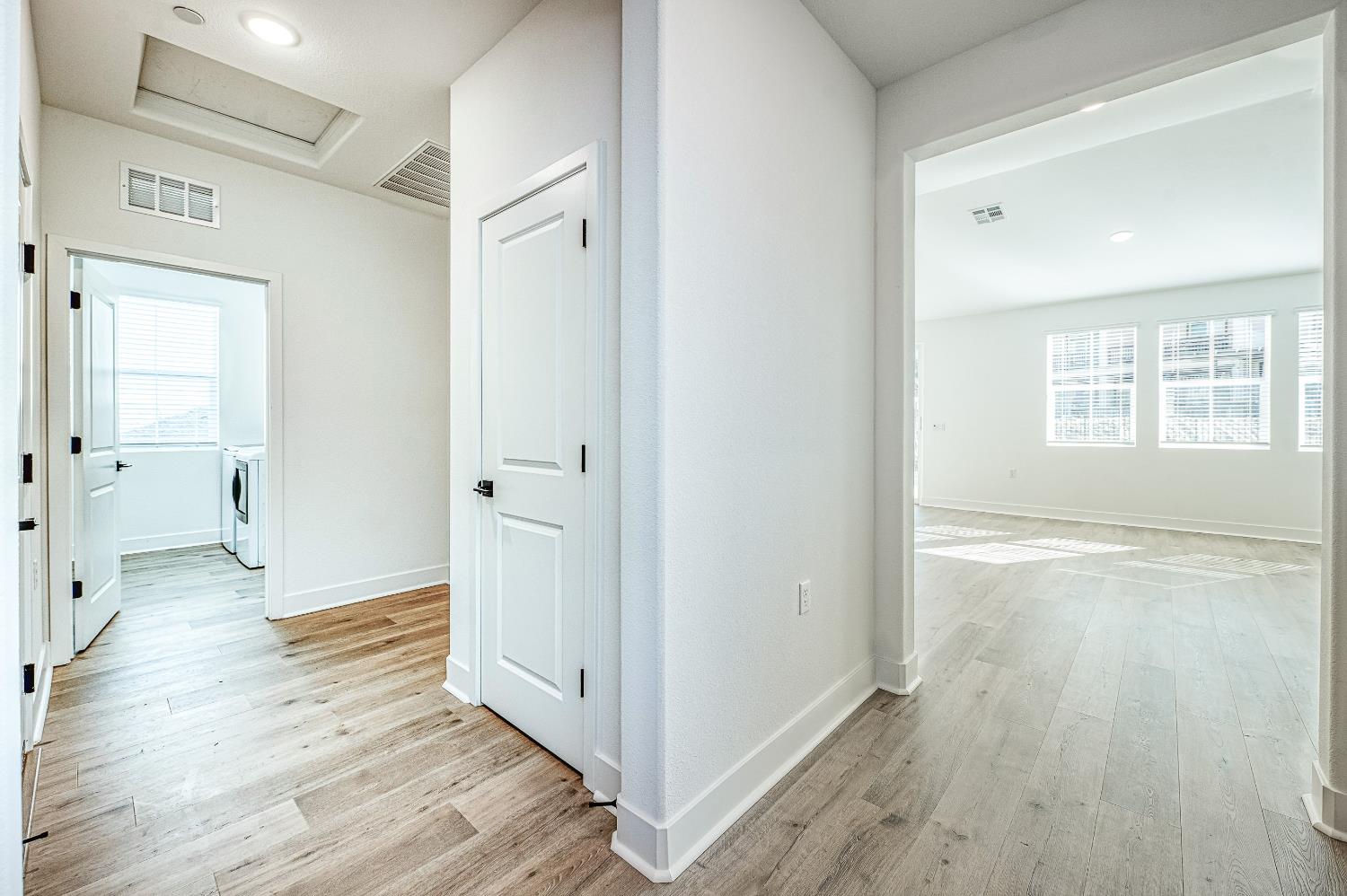 8165 Cottonwood Dr, Friant, CA 93626