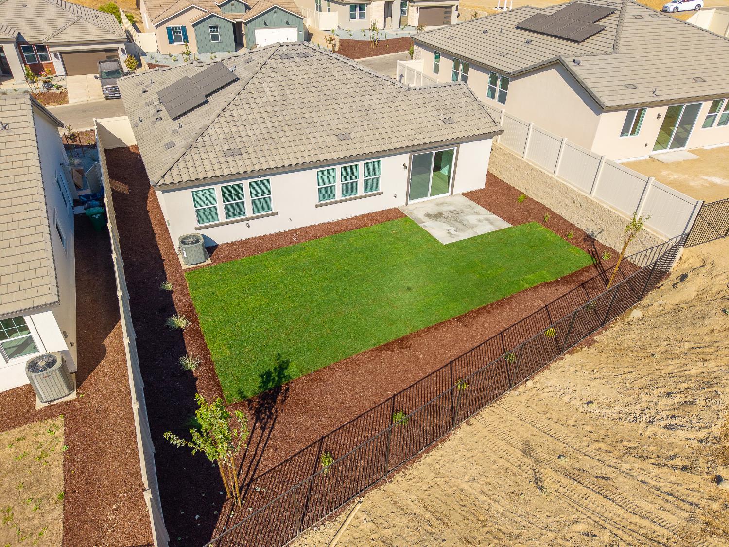 8165 Cottonwood Dr, Friant, CA 93626